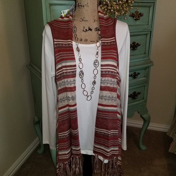 Live and Let live Sweaters - 🌺 Santa Fe. Inspired Fringe Vest